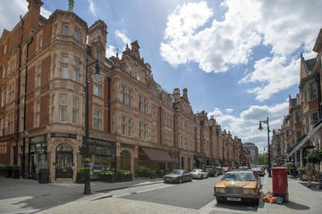 Private Walking Tour: Mayfair and St James's Neighbourhood Tour