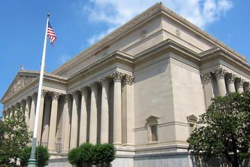 Private Guided Tour of the The National Archives Building