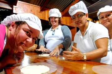 Cooking Class Including Tortilla Making in La Fortuna