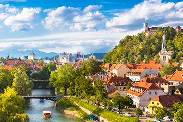 Guided Walk and Funicular Ride to Ljubljana Castle