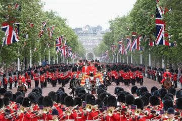 3.5-Hour Small-Group Food Tasting Tour of Royal London