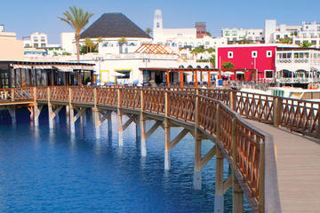Lanzarote Market Visit and Cruise with Lunch from Fuerteventura without pick up