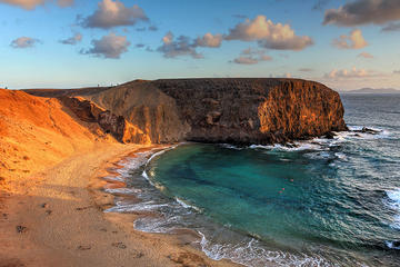 Papagayo Beaches Catamaran Cruise with Lunch and Round-Trip Hotel Transfers