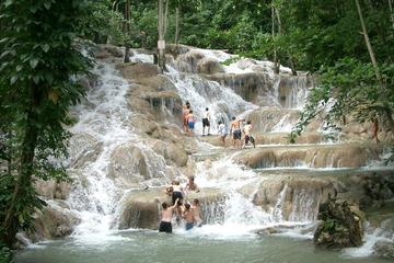 Shore Excursions - Dunn's River Falls Tour from Runaway Bay