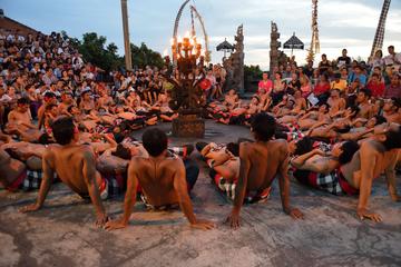 Uluwatu Sunset with Kecak Firedance and Beach-side BBQ Seafood Dinner