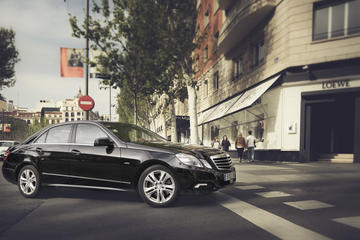Departure Private Transfer Montevideo to Montevideo Airport MVD in Business Car