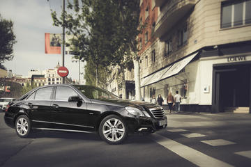 Departure Private Transfer Sydney to Sydney Airport SYD in Business Car