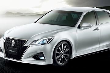 Private Transfer Tokyo City to Haneda Airport HND in Business Class Car