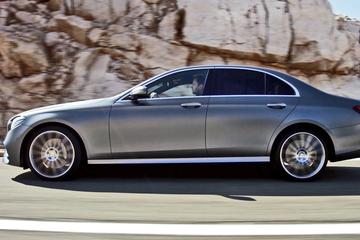 Arrival Private Transfer Business Car Helsinki Port to Helsinki City