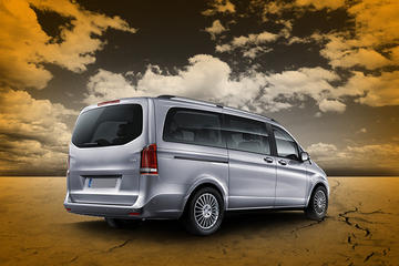 Private Luxury Van Departure Transfer: Saint Petesburg Hotel to Pulkovo Airport St Petersburg