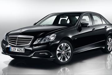 Private Transfer Milan Linate Airport LIN to Milan City in Business Class MB E