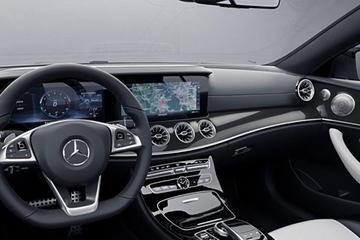 Private Transfer to Amsterdam Schiphol Airport in Business Car