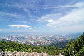 Hiking to the top of Vitosha mountain