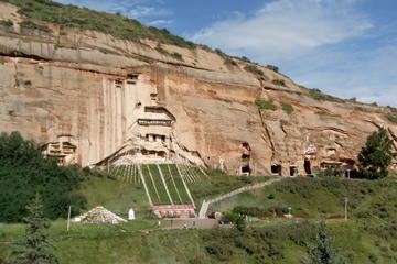 Private Day Tour: Horse Hoof Temple Grottoes and Zhangye Danxia Landform