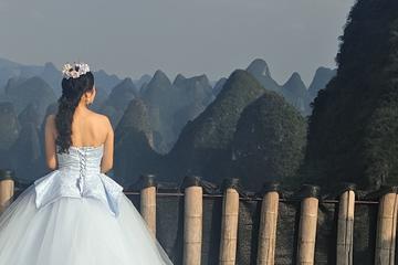 Full-Day Guilin Li-River Cruise & Yangshuo Xianggong hill Private Day Tour