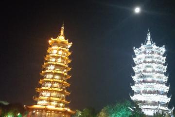 Guilin Four lakes night cruise with the English speaking driver from Guilin hotel