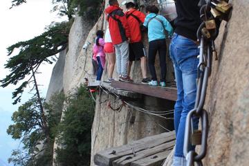 Hua Shan Mountain Private day Tour
