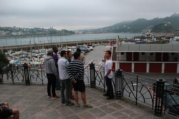 San Sebastian Walking Tour with Pintxo and a Drink