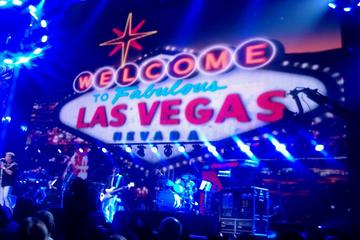 2-hour Downtown Las Vegas Walking Tour with Professional Photographer