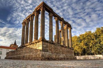 Évora Full-Day Tour with Wine Tasting from Lisbon