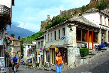 Private Tour: Gjirokastra and Lekuresi Castle from Saranda
