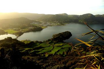 Full-Day 4WD Tour to Lagoa do Fogo and Lagoa das Sete Cidades