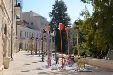 Beyond the Walls of Jerusalem Walking Tour Including Market Visit and Food Tastings