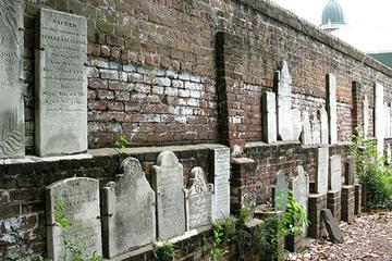 Colonial Park Cemetery Segway and Walking Tour