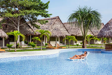 3-Day Irapay Luxury Lodge Tour from Iquitos