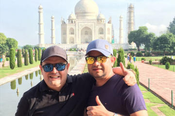 2 Days Taj Mahal Sunrise Tour  from Mumbai with Flights