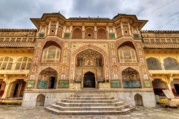 Private Jaipur Sightseeing Day Trip with Royal Palaces With Entrance Tickets