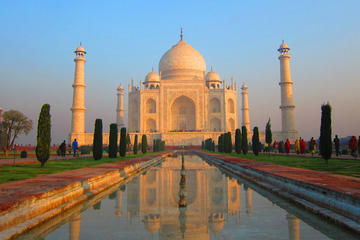 Sunrise Taj Mahal Day Tour from Jaipur