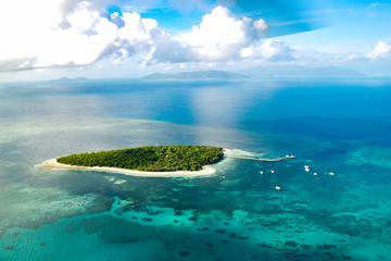 Wonder of the World - Great Barrier Reef Scenic Flights