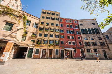 Off The Beaten Track Tour Of Venice: Jewish Ghetto And Cannaregio