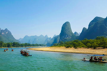 Li River Cruise Tour of Yangshuo With Jiuxian Village and Optional Yulong Bamboo Rafting