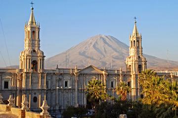 Arequipa Walking tour with Santa Catalina Monastery