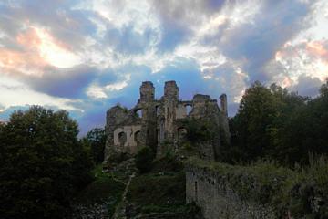 Off-the-Beaten-Track Day Trip from Cesky Krumlov to the Magical Girls' Stone Castle Ruins and the Historical Spa Town of Trebon