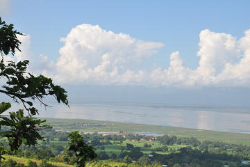 Trekking to Intha Village