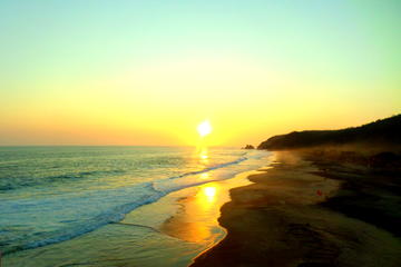 BEACH AND SUNSET IN MAZUNTE MAGIC TOWN  AND PUNTA COMETA