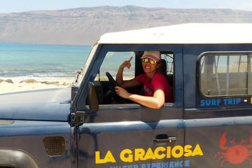 2,5 Hour Jeep Tour in La Graciosa
