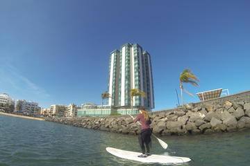 3-hour Experience of Stand Up Paddle and tapas in Lanzarote