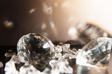 Live escape game of stealing jewellery in San Fernando