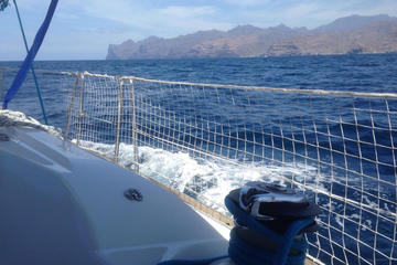 Private 5-Hour Trip on Sailing Boat from Puerto de Mogán