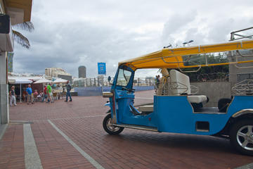 Tour of Las Canteras Beach by Tuk-Tuk in Gran Canaria