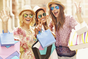 Private Tour: Small-Group Customizable Shopping tour of Auckland