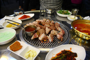 Group Seochon Korean BBQ Walking Tour
