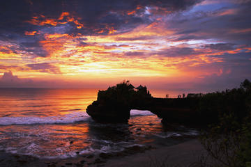 Half-Day Unforgettable Sunset Tour at Tanah Lot