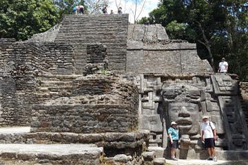 Full-Day Lamanai Tour and River Cruise from Belize City with Lunch