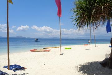 Honda Bay Island Hopping Tour Including Buffet Lunch