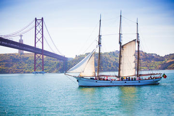 Sitgo Tour (Belém) and Sailboat Trip